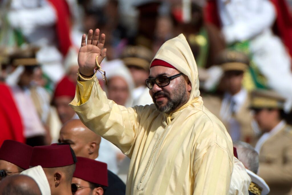 King Mohammed 6 with people