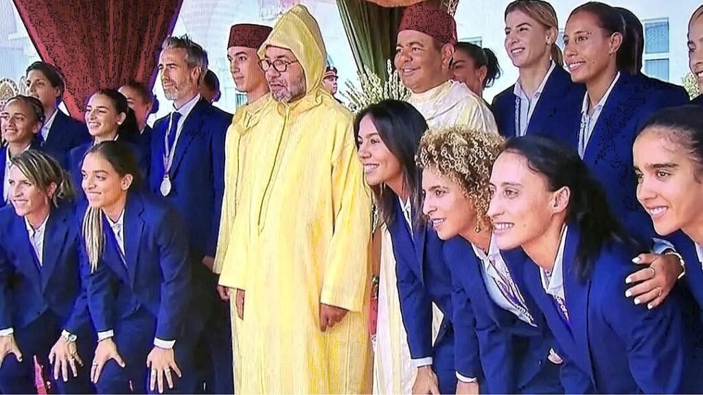king mohammed 6 and female team