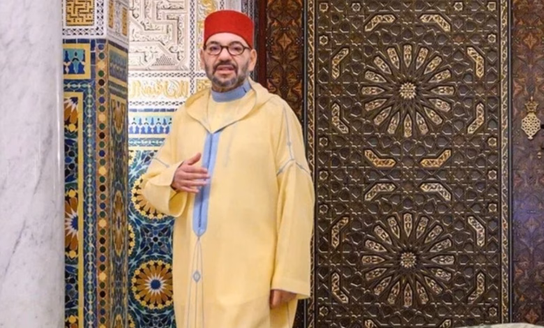إمارة المؤمنين في عمقها الأفريقي: دبلوماسية روحية بأدوات مؤسسية متكاملة 19 king Mohammed 6 in Mosque